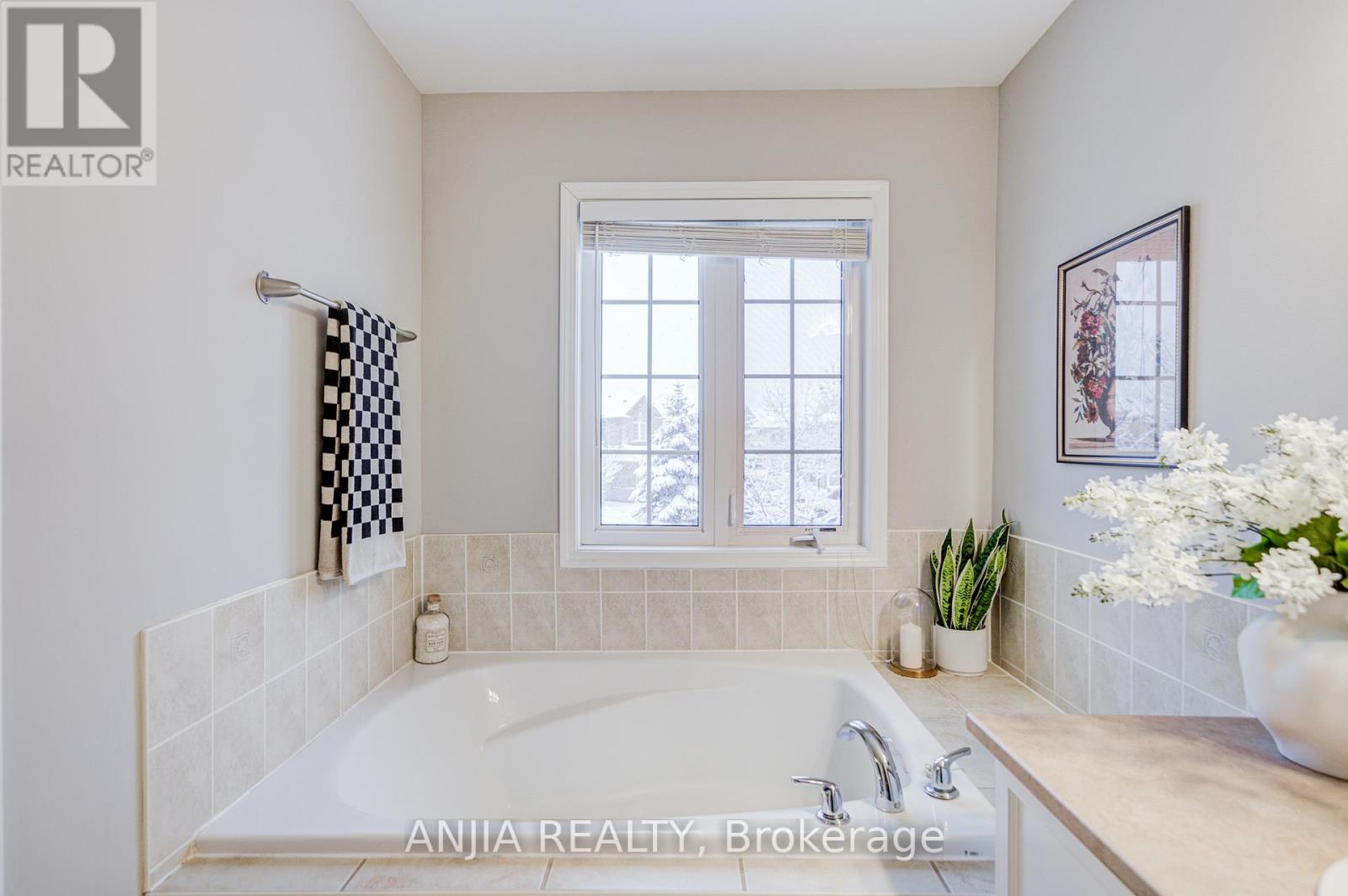 178 Roy Rainey Avenue, Markham (Wismer), Ontario  L6E 1C6 - Photo 34 - N12627276