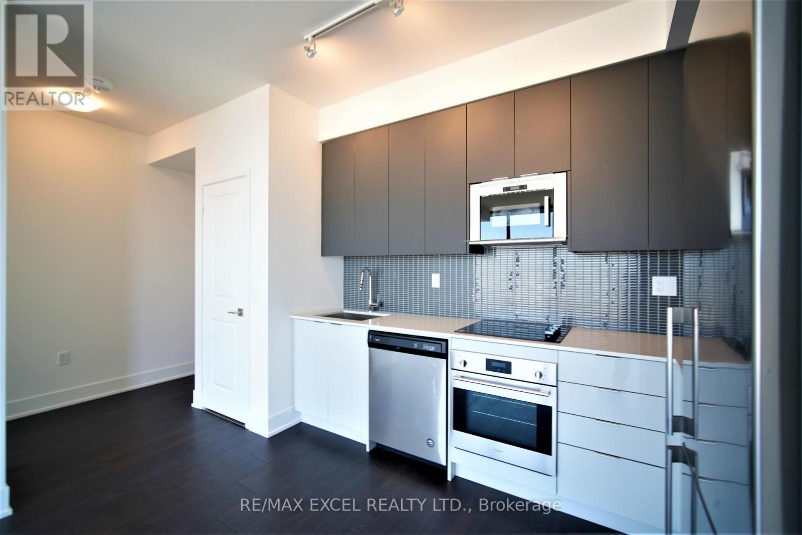 2607 - 2908 Highway 7 Road, Vaughan, Ontario  L4K 1V5 - Photo 11 - N12627282