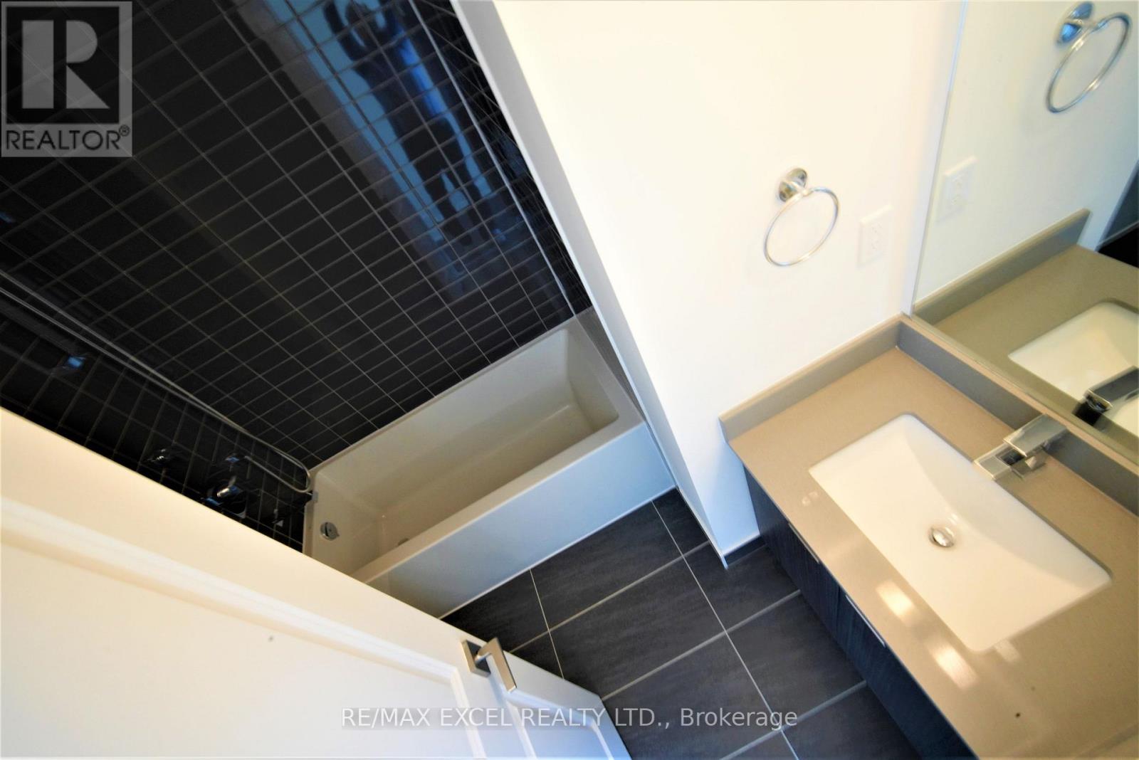 2607 - 2908 Highway 7 Road, Vaughan, Ontario  L4K 1V5 - Photo 24 - N12627282