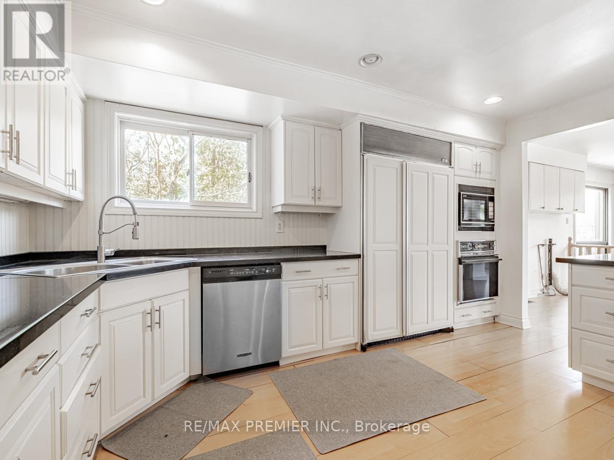 4282 Vivian Road, Whitchurch-Stouffville, Ontario  L4A 1Z2 - Photo 6 - N12627304