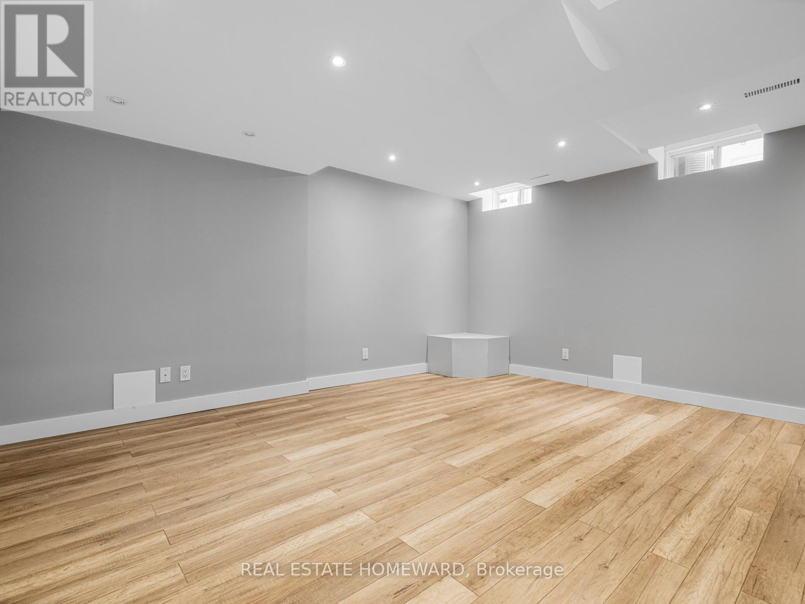 304 Flagstone Way, Newmarket, Ontario  L3X 2R8 - Photo 29 - N12627326