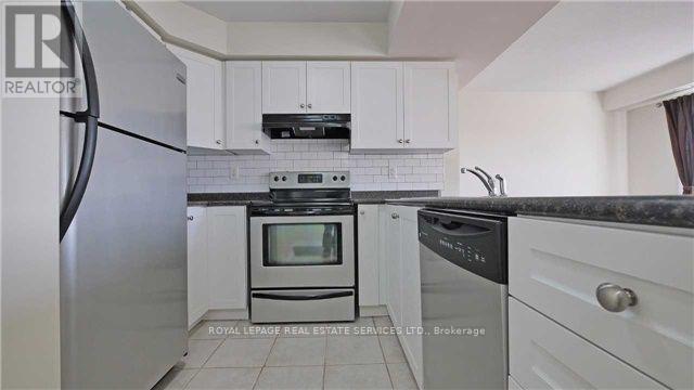 2614 Dashwood Drive, Oakville (Wt West Oak Trails), Ontario  L6M 0K5 - Photo 4 - W12627280