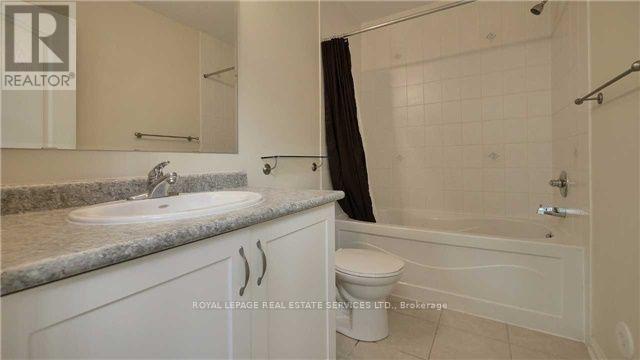 2614 Dashwood Drive, Oakville (Wt West Oak Trails), Ontario  L6M 0K5 - Photo 6 - W12627280