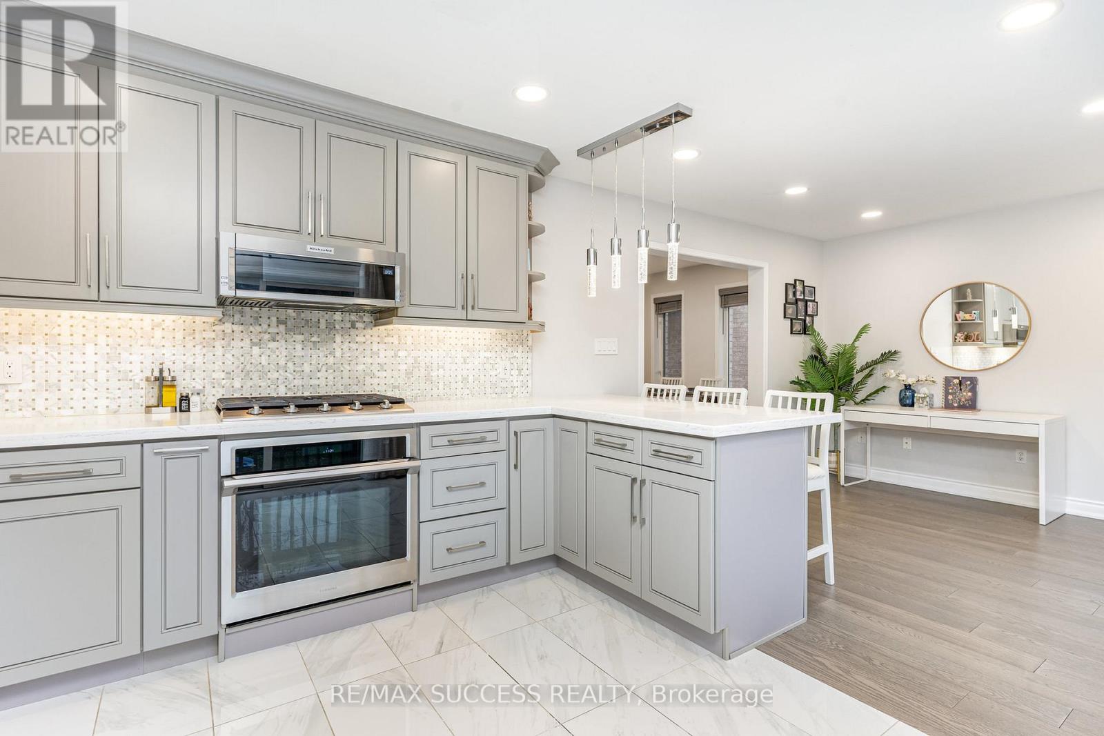 5383 Red Brush Drive, Mississauga (Hurontario), Ontario  L4Z 4B2 - Photo 10 - W12627284