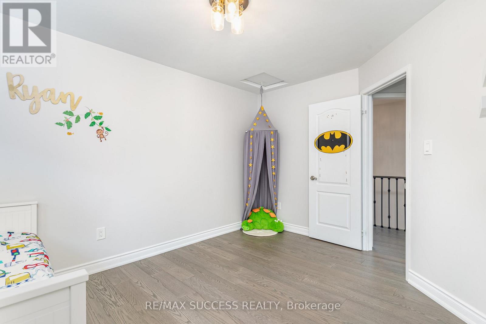 5383 Red Brush Drive, Mississauga (Hurontario), Ontario  L4Z 4B2 - Photo 18 - W12627284