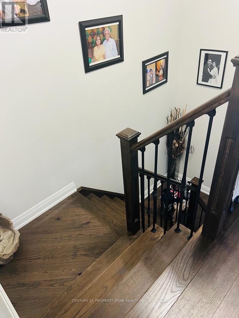 66 Fann Drive, Brampton, Ontario  L7A 4L3 - Photo 21 - W12627322