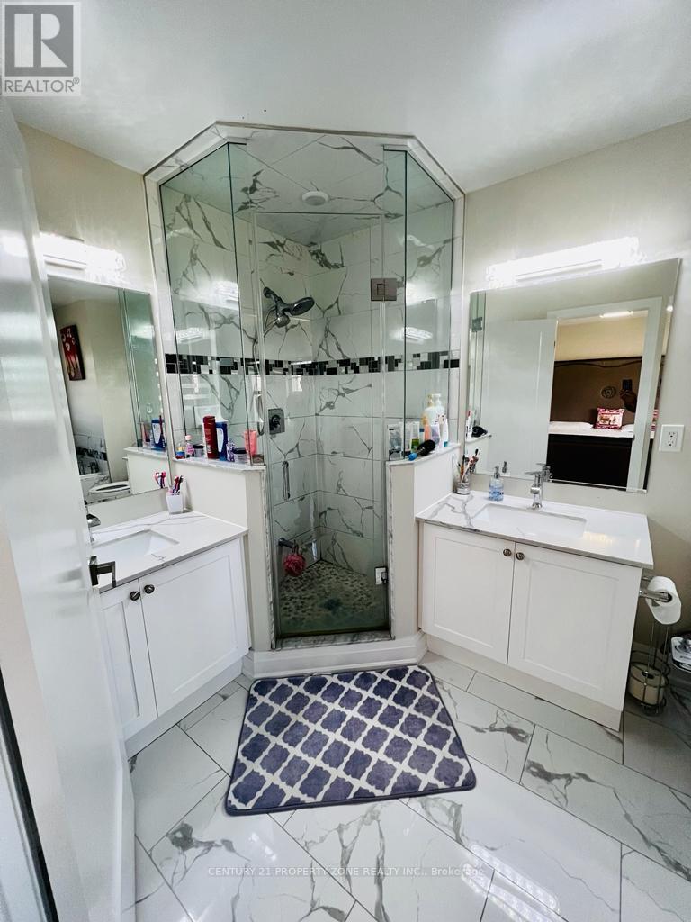 66 Fann Drive, Brampton, Ontario  L7A 4L3 - Photo 22 - W12627322