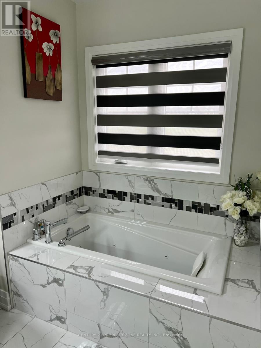 66 Fann Drive, Brampton, Ontario  L7A 4L3 - Photo 24 - W12627322