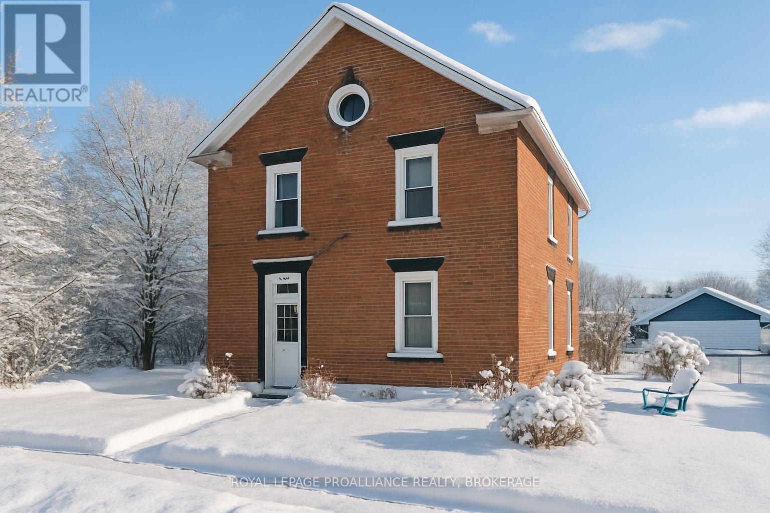 430 KING STREET W, gananoque, Ontario