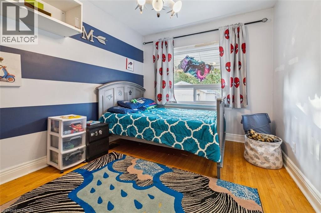 8 Wavell Avenue, Hamilton, Ontario  L9A 2T2 - Photo 11 - 40781623