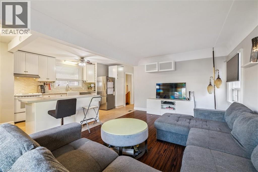 8 Wavell Avenue, Hamilton, Ontario  L9A 2T2 - Photo 5 - 40781623