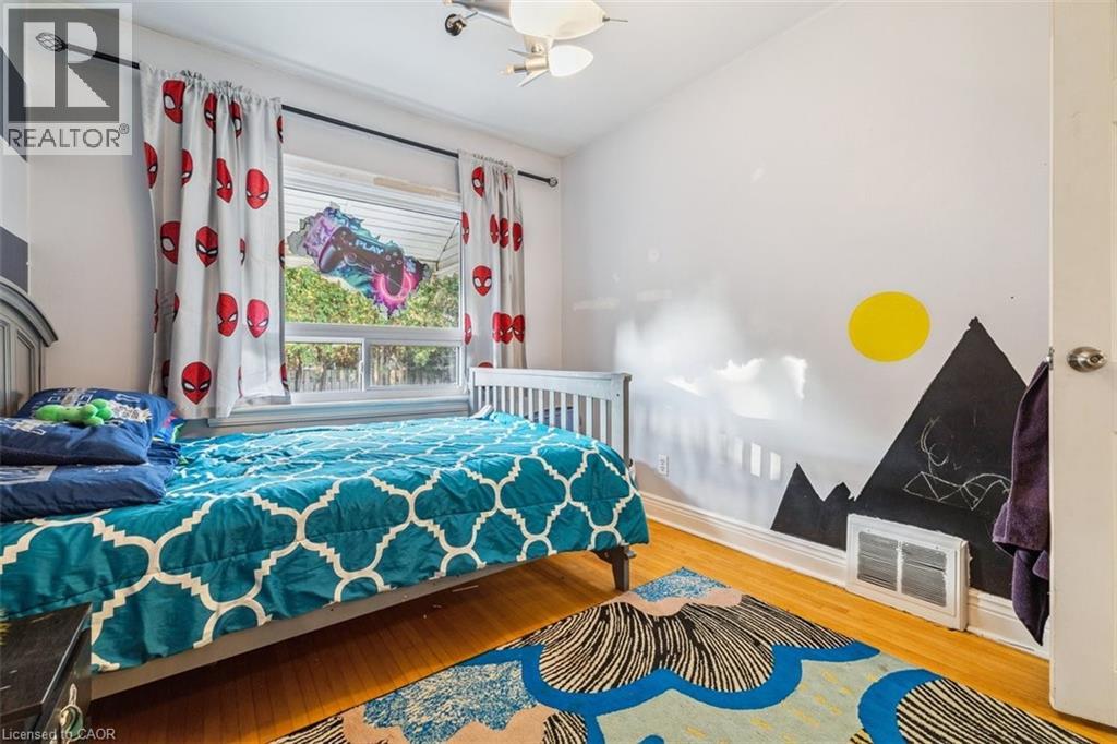 8 Wavell Avenue, Hamilton, Ontario  L9A 2T2 - Photo 12 - 40781623