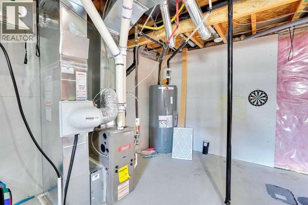 216 Windbury Lane Sw, Airdrie, Alberta  T4B 5J5 - Photo 4 - A2254841