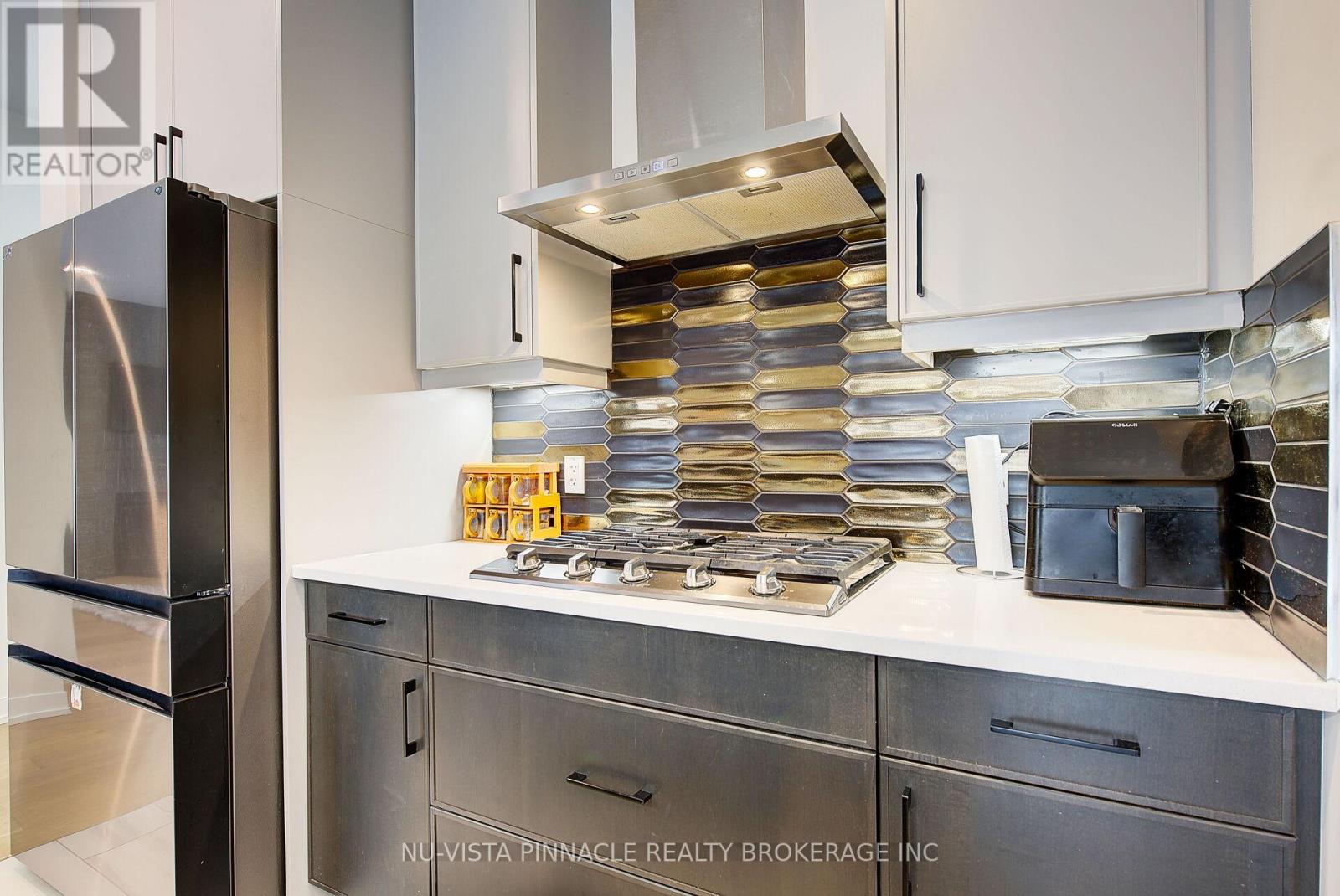 1895 Fountain Grass Drive, London South, Ontario  N6K 0M2 - Photo 12 - X12627510