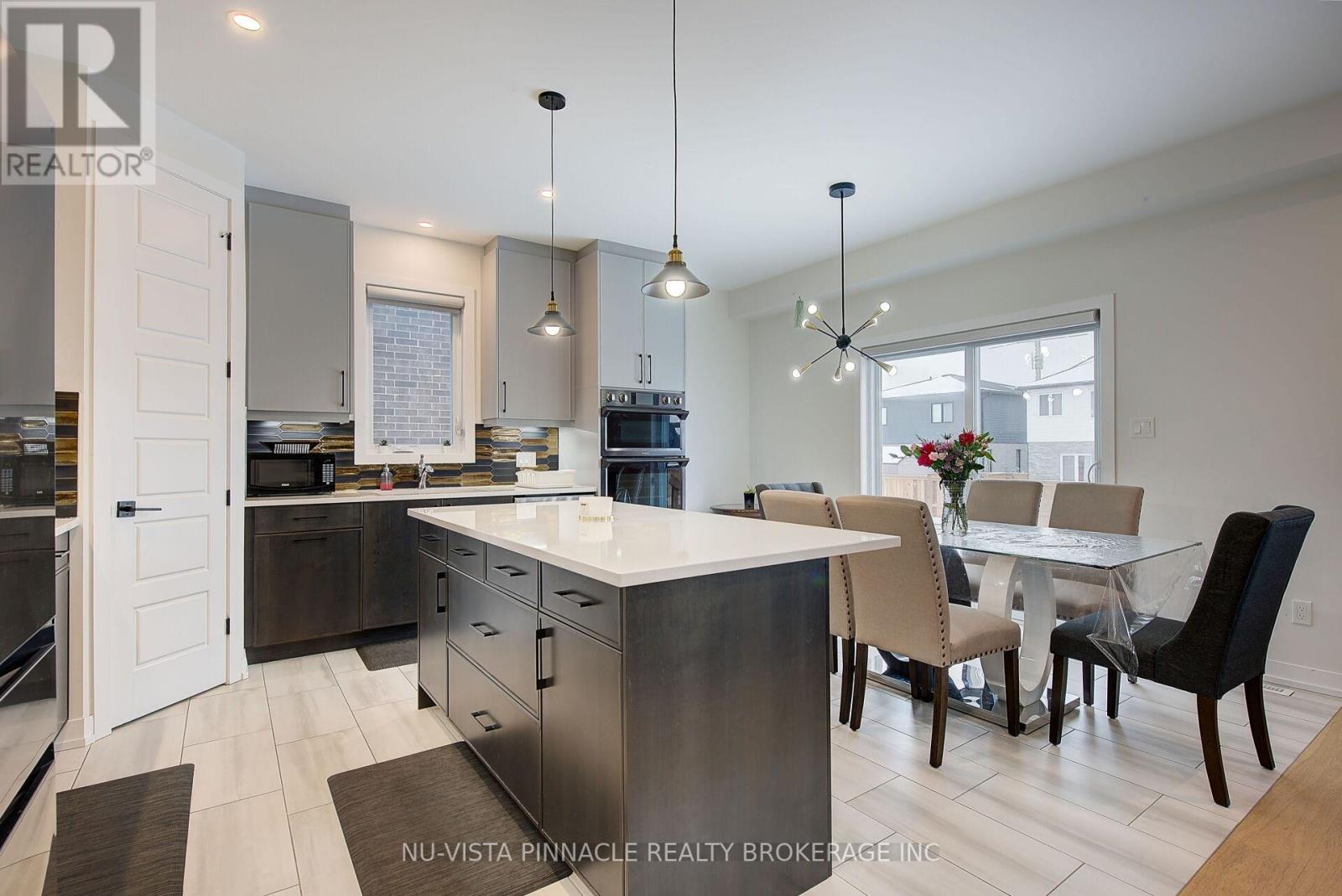 1895 Fountain Grass Drive, London South, Ontario  N6K 0M2 - Photo 15 - X12627510