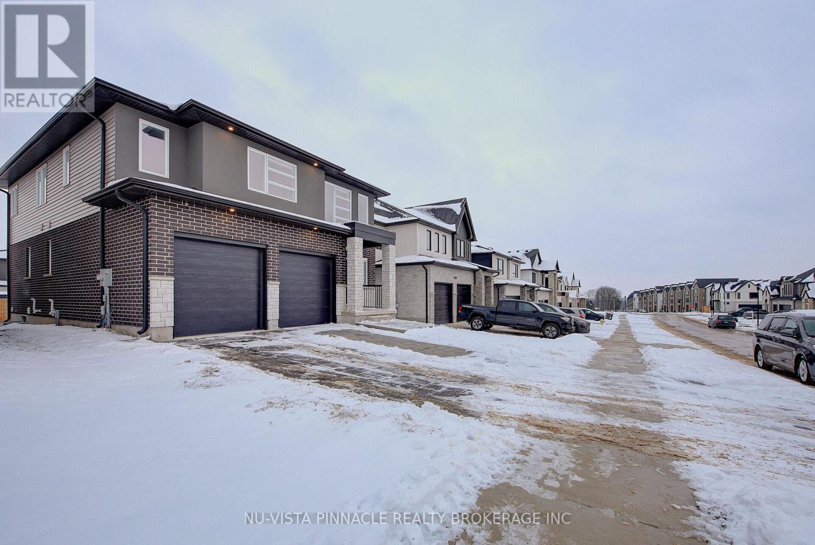1895 Fountain Grass Drive, London South, Ontario  N6K 0M2 - Photo 3 - X12627510