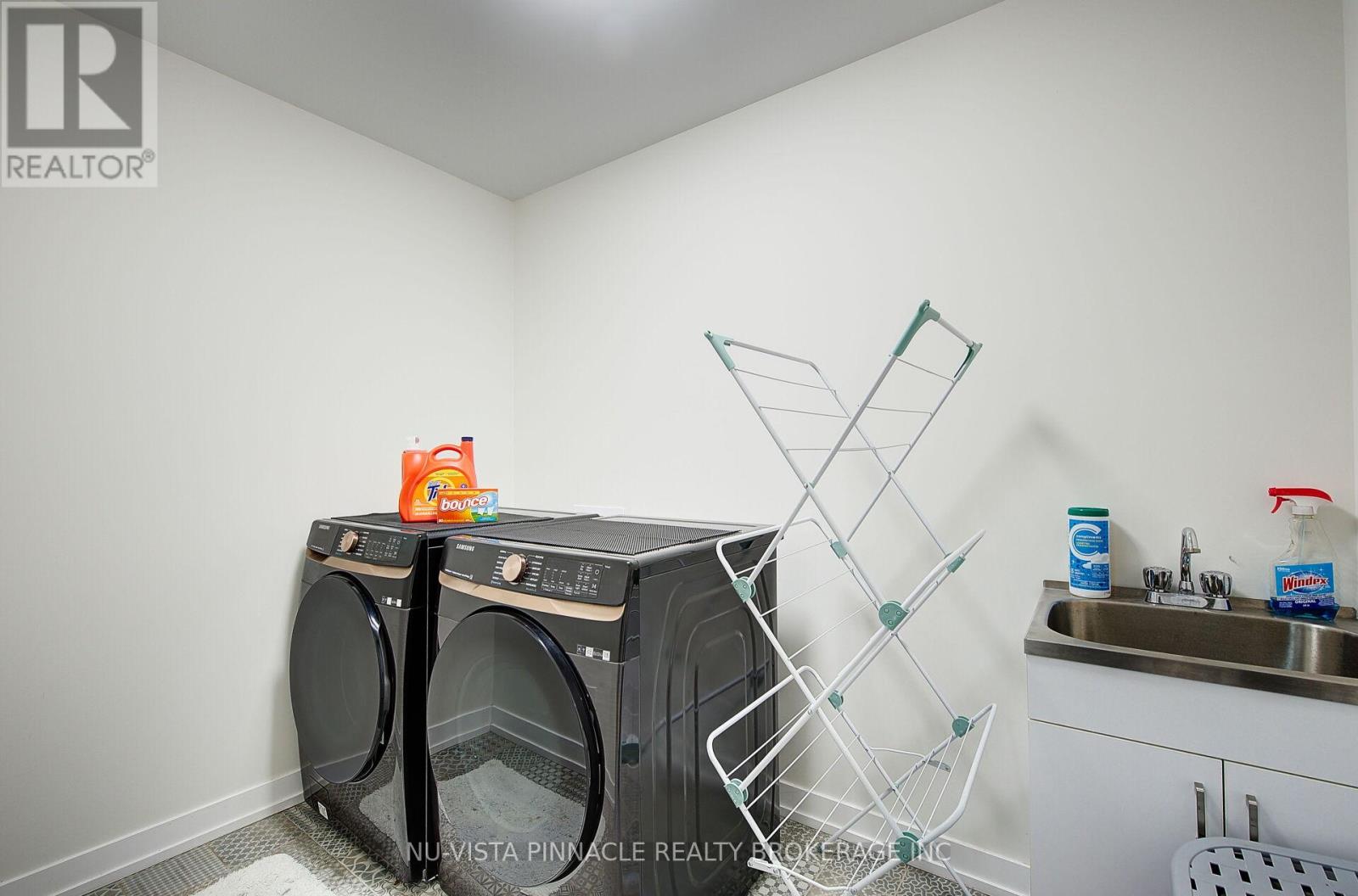 1895 Fountain Grass Drive, London South, Ontario  N6K 0M2 - Photo 30 - X12627510