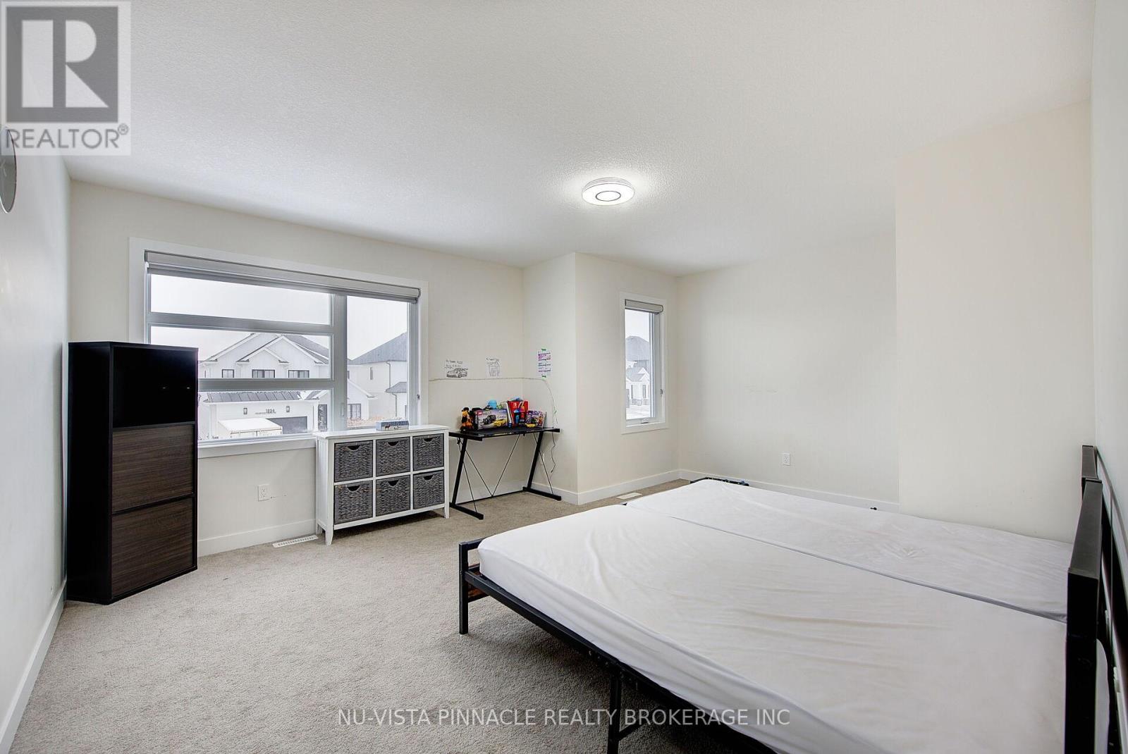 1895 Fountain Grass Drive, London South, Ontario  N6K 0M2 - Photo 32 - X12627510