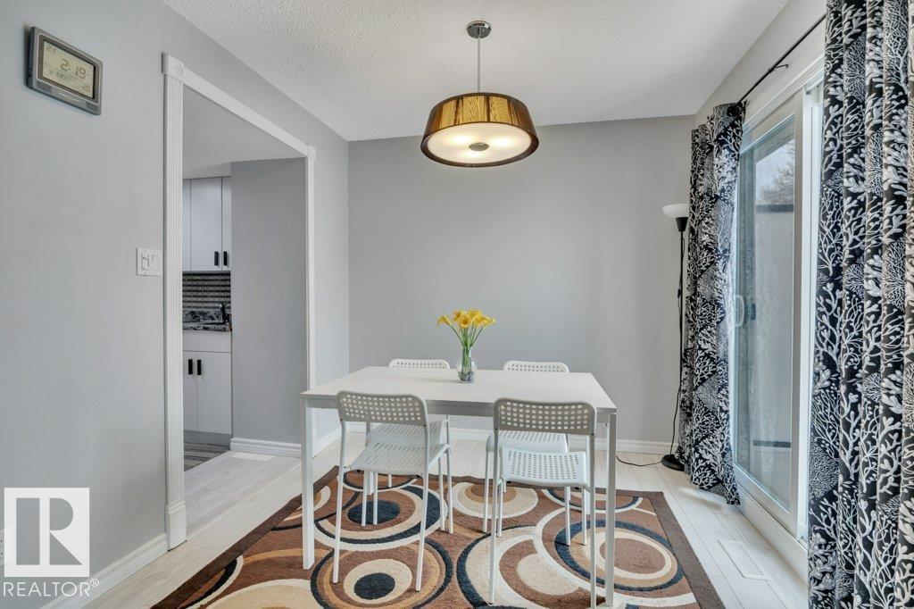 322 Willow Co Nw, Edmonton, Alberta  T5T 2K7 - Photo 8 - E4467931