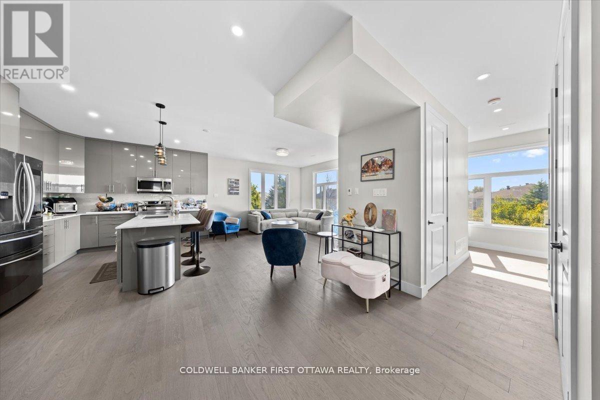 A & B - 25 Pennard Way, Ottawa, Ontario  K1T 4C1 - Photo 35 - X12627364