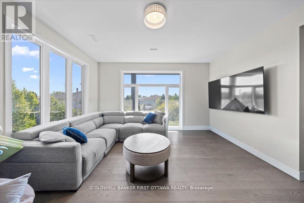 A & B - 25 Pennard Way, Ottawa, Ontario  K1T 4C1 - Photo 23 - X12627440