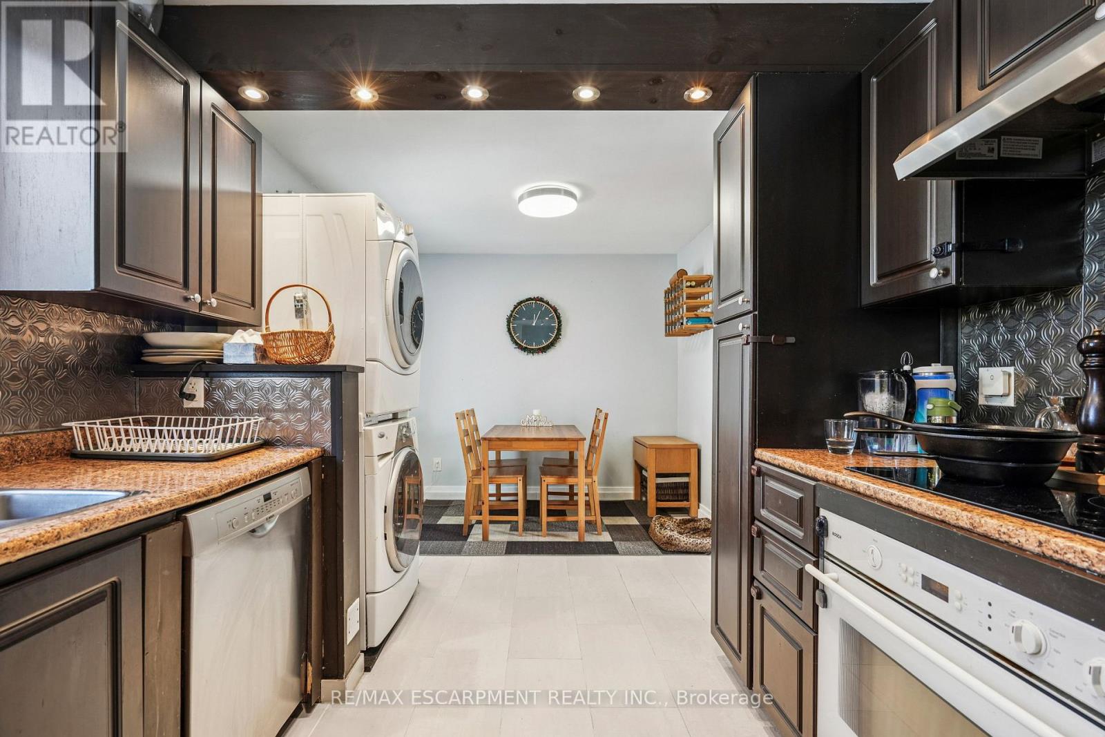 7792 Wilson Crescent, Niagara Falls, Ontario  L2G 4S4 - Photo 13 - X12627312