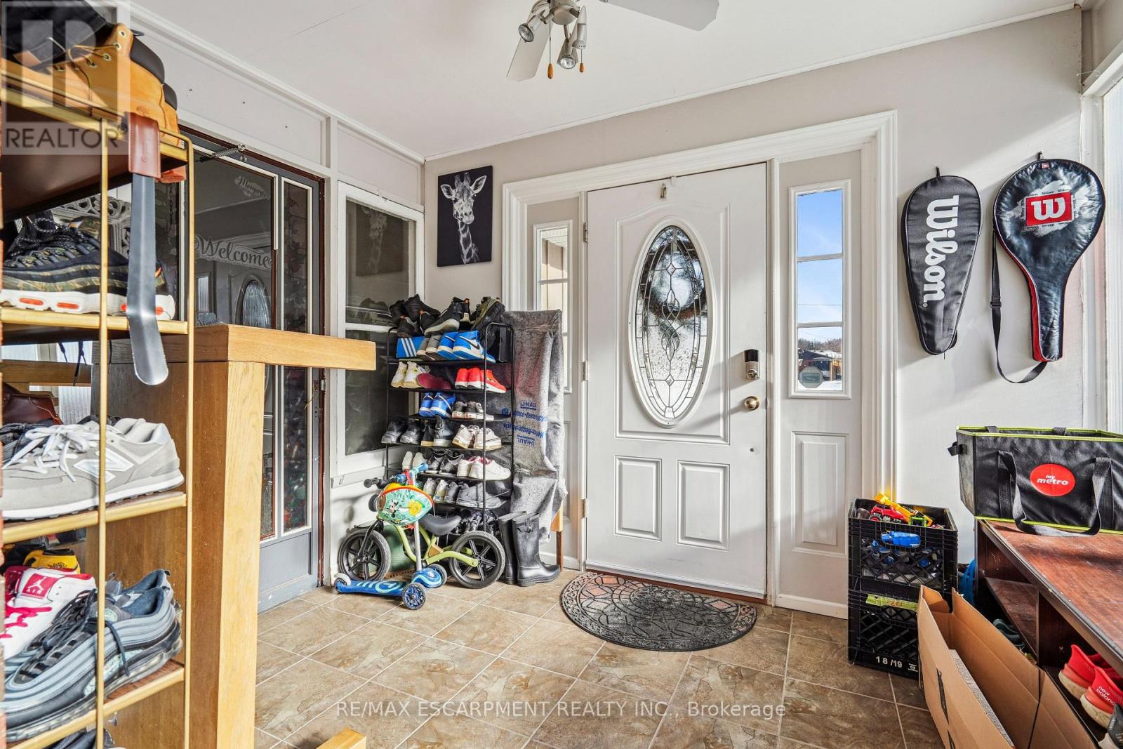 7792 Wilson Crescent, Niagara Falls, Ontario  L2G 4S4 - Photo 5 - X12627312