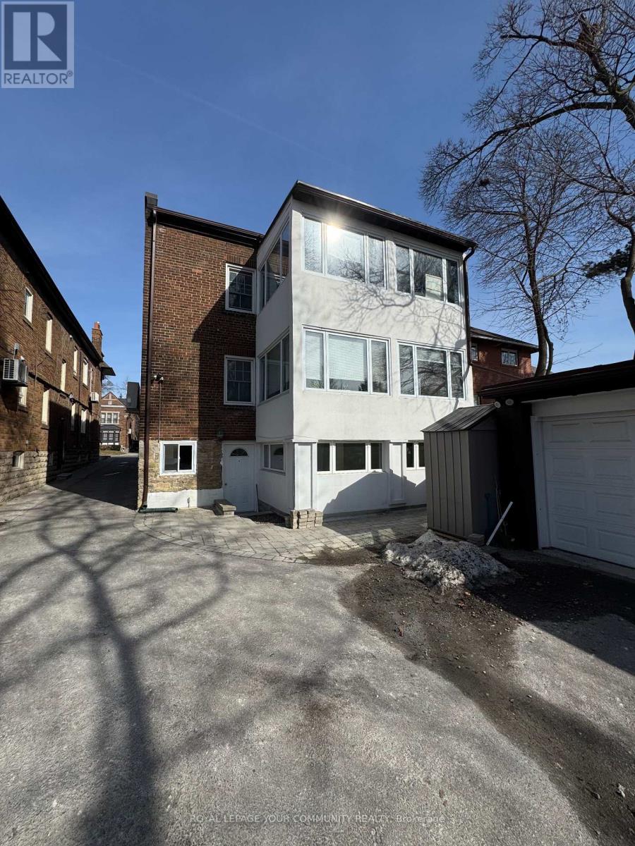179 St Clair Avenue E, Toronto, Ontario  M4T 1N9 - Photo 3 - C12613998