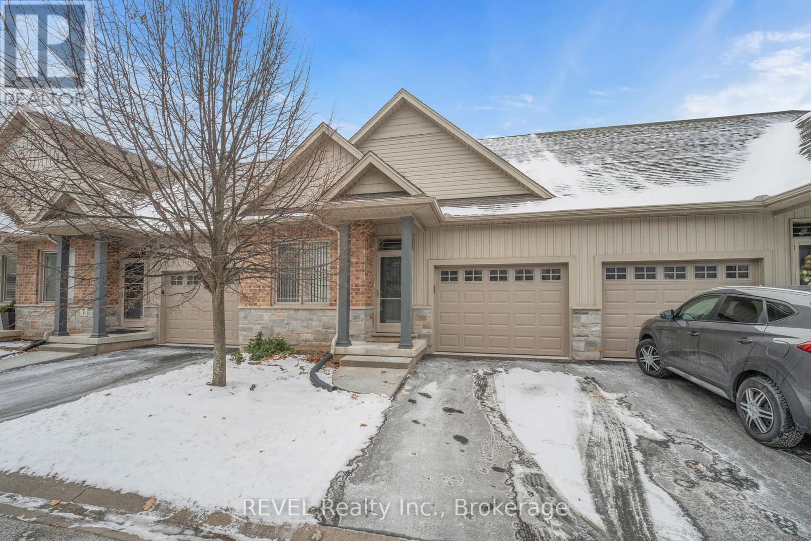 8 - 5490 PRINCE EDWARD AVENUE, niagara falls (hospital), Ontario