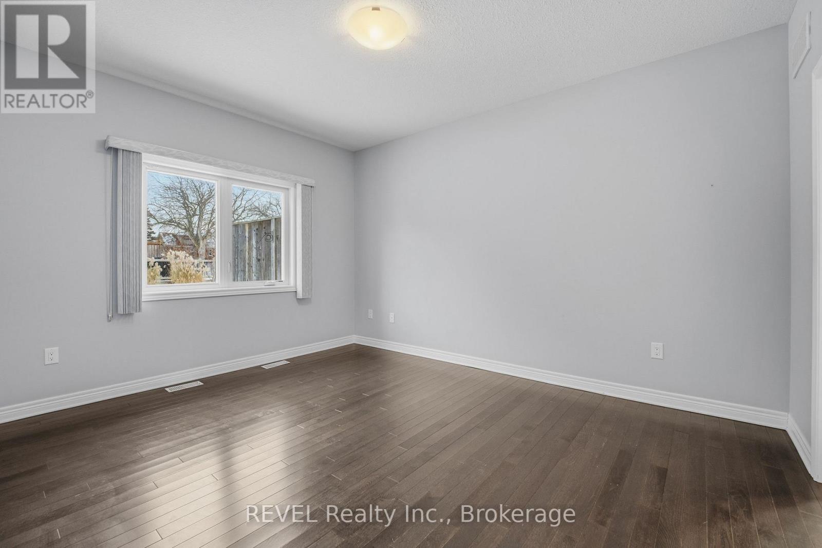 8 - 5490 Prince Edward Avenue, Niagara Falls (Hospital), Ontario  L2G 0G5 - Photo 18 - X12627358