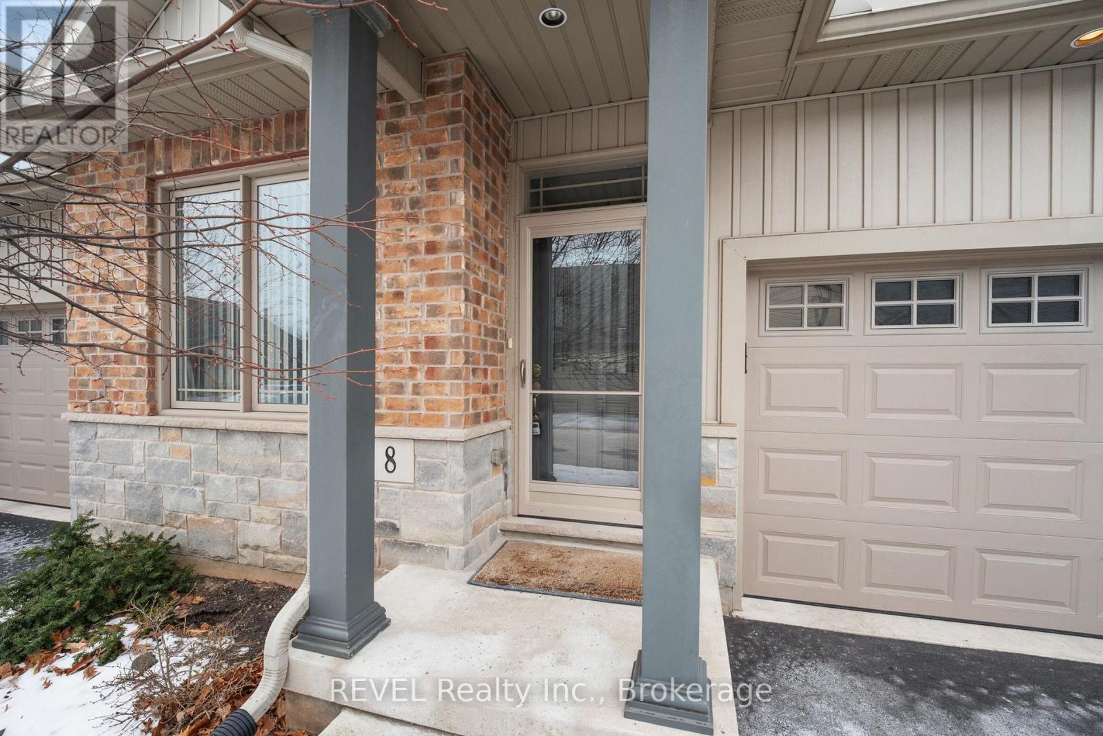 8 - 5490 Prince Edward Avenue, Niagara Falls (Hospital), Ontario  L2G 0G5 - Photo 4 - X12627358