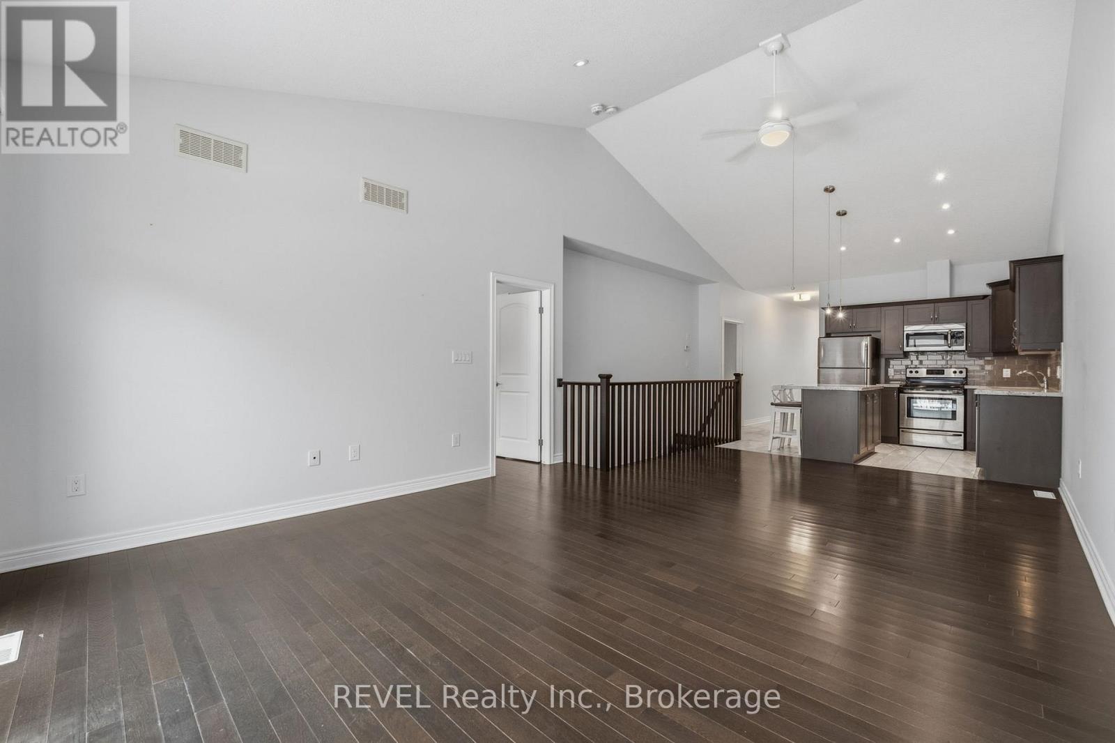 8 - 5490 Prince Edward Avenue, Niagara Falls (Hospital), Ontario  L2G 0G5 - Photo 6 - X12627358