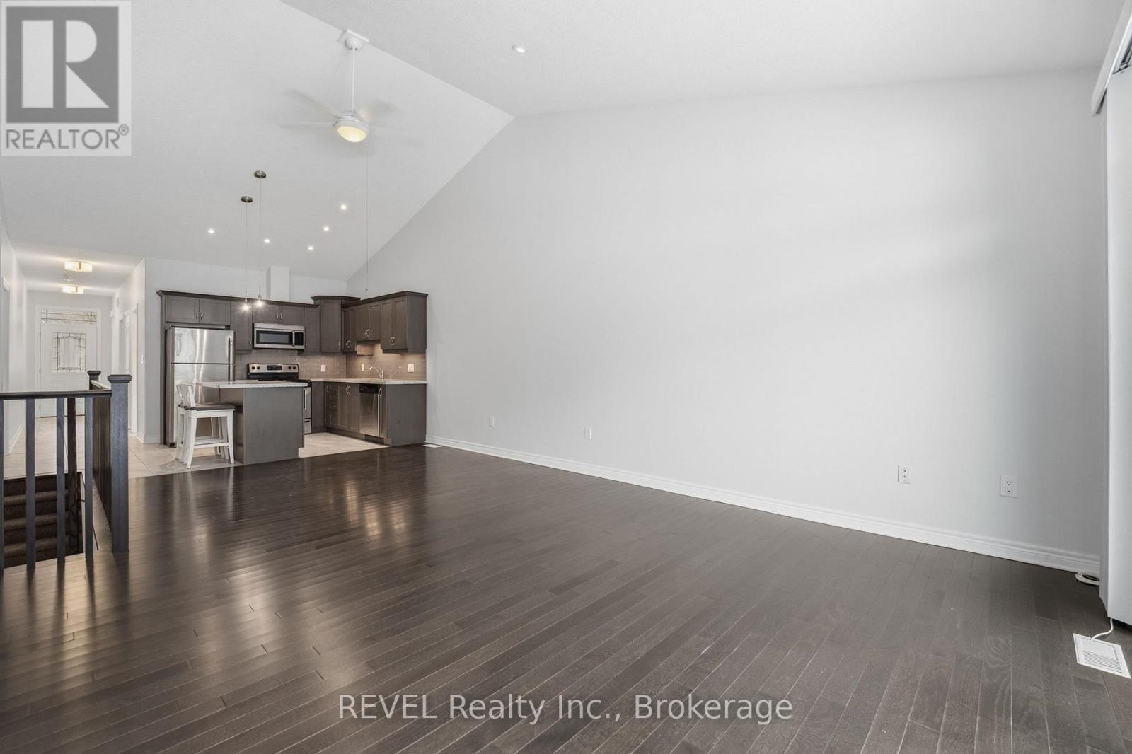 8 - 5490 Prince Edward Avenue, Niagara Falls (Hospital), Ontario  L2G 0G5 - Photo 8 - X12627358