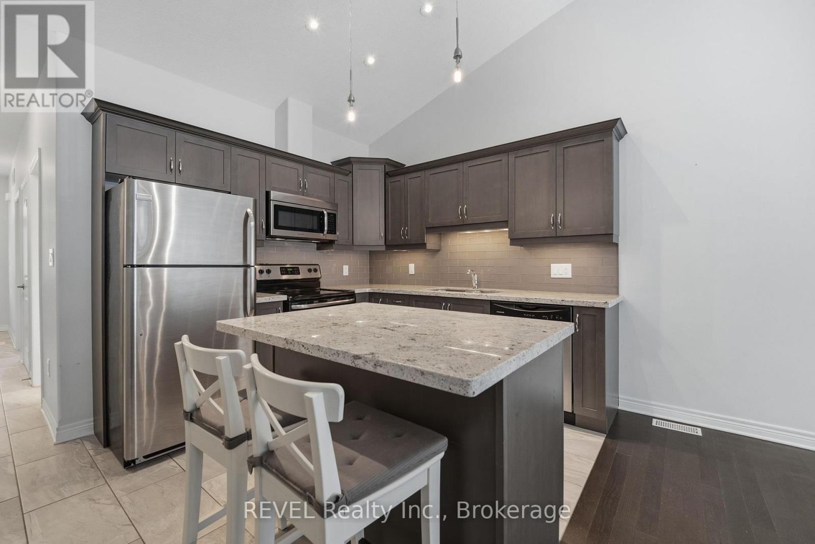 8 - 5490 Prince Edward Avenue, Niagara Falls (Hospital), Ontario  L2G 0G5 - Photo 9 - X12627358