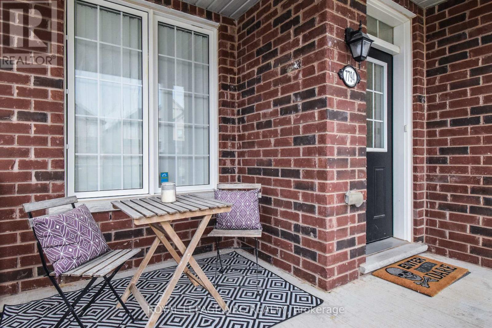 7794 Sassafras Trail, Niagara Falls, Ontario  L2H 0N5 - Photo 4 - X12627452