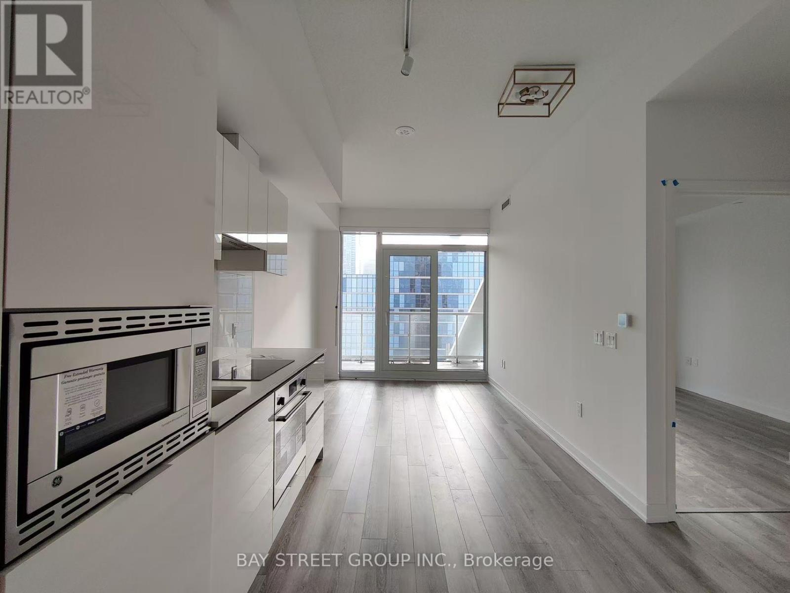 2115 - 230 Simcoe Street, Toronto, Ontario  M5T 0G7 - Photo 3 - C12614144