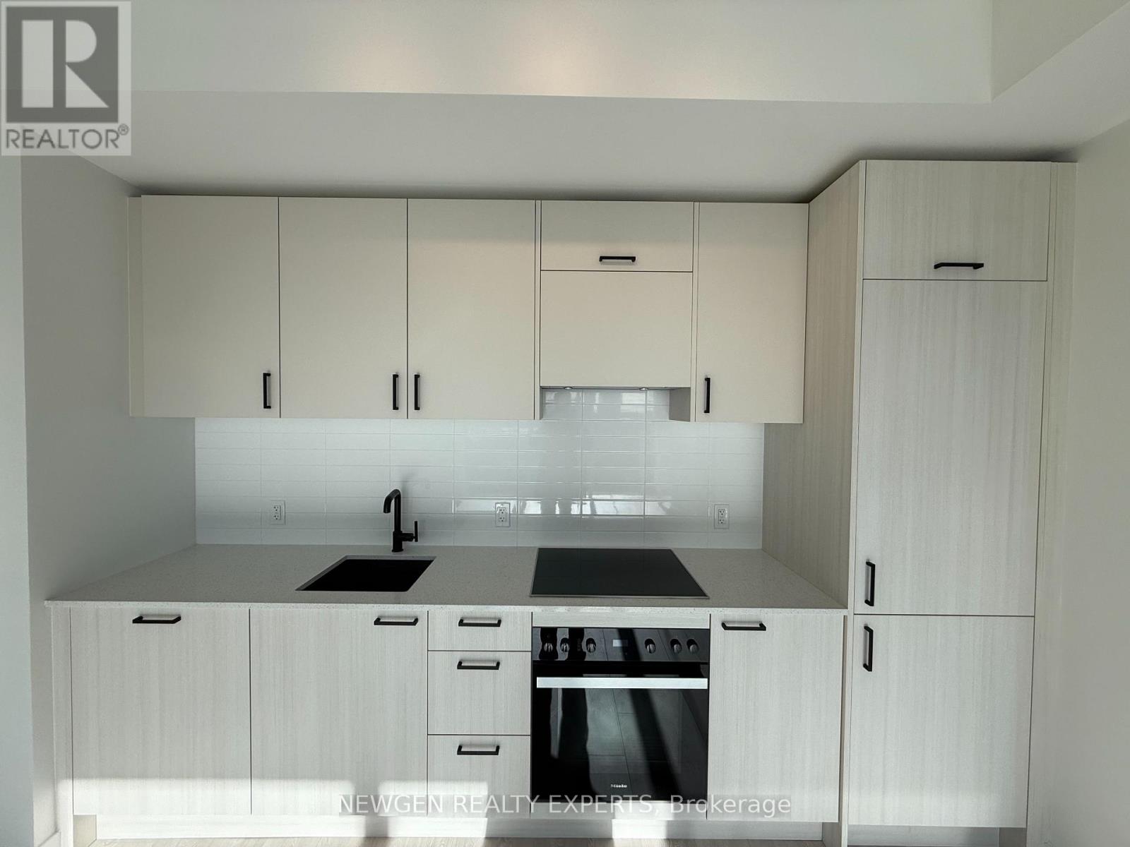 913 - 1 Quarrington Lane, Toronto, Ontario  M3C 0S4 - Photo 18 - C12621864