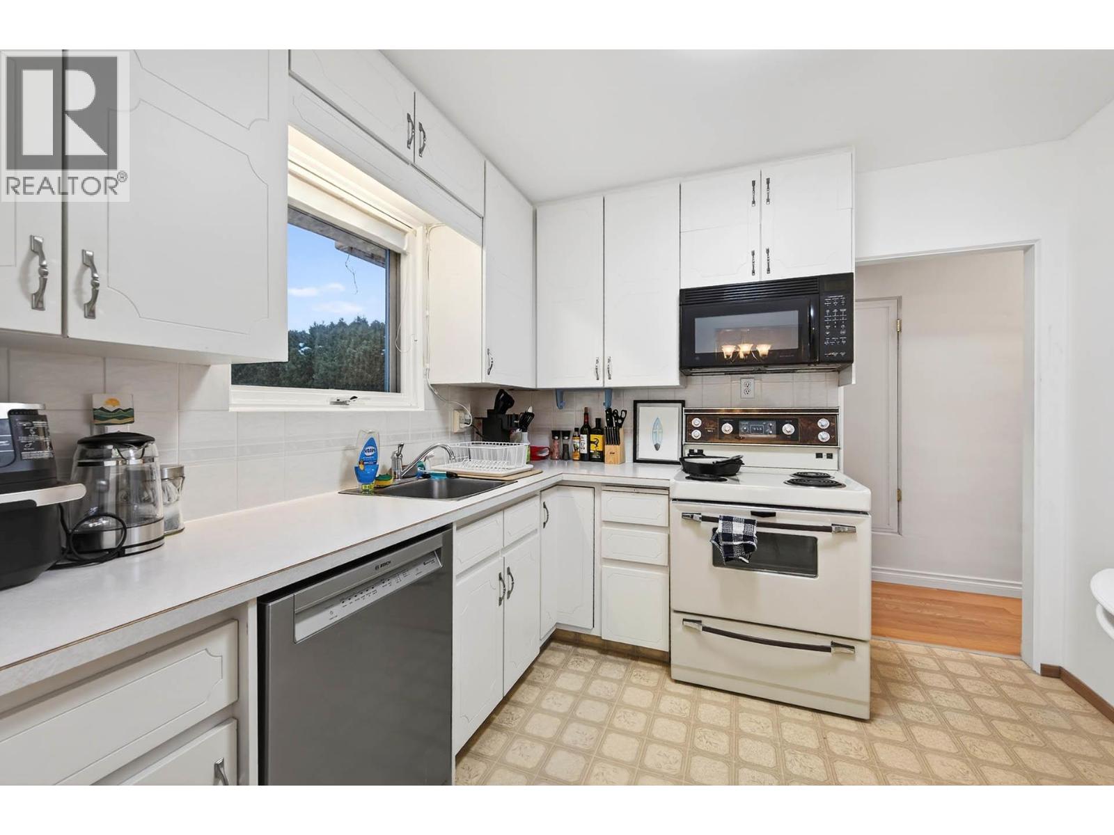 939 McMurdo Drive Kamloops Photo 9 939 McMurdo Drive Kamloops Photo 9