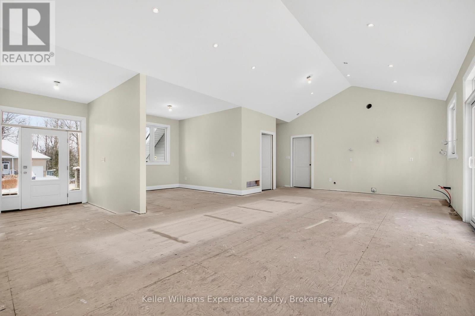 62 Rue Vanier, Tiny, Ontario  L9M 0J2 - Photo 2 - S12627410