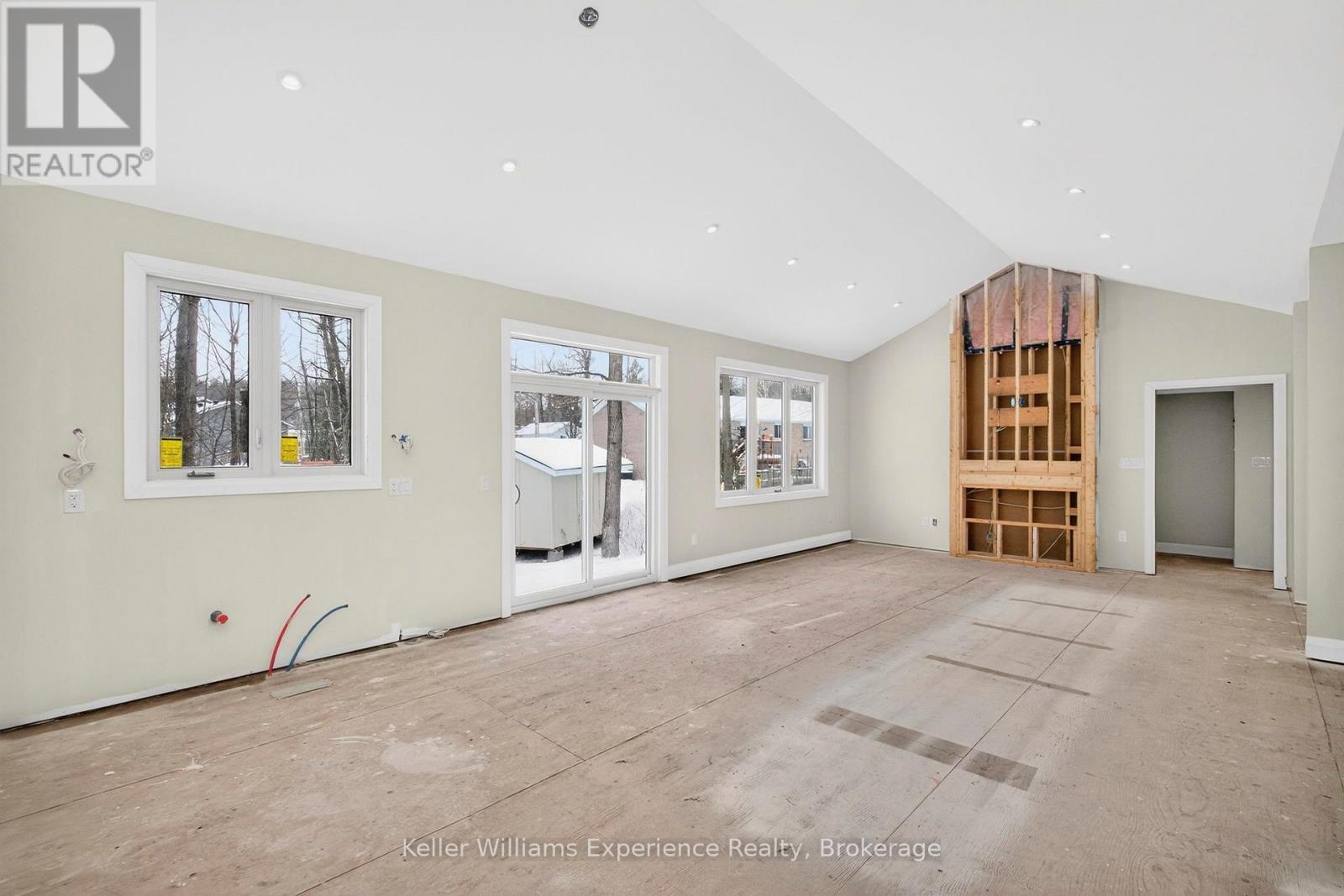 62 Rue Vanier, Tiny, Ontario  L9M 0J2 - Photo 3 - S12627410