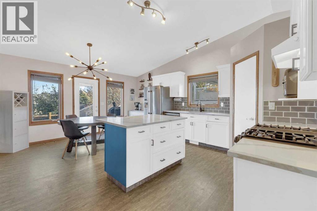 16 Parson Drive, Sylvan Lake, Alberta T4S 1K4 - Photo 9 - A2260977