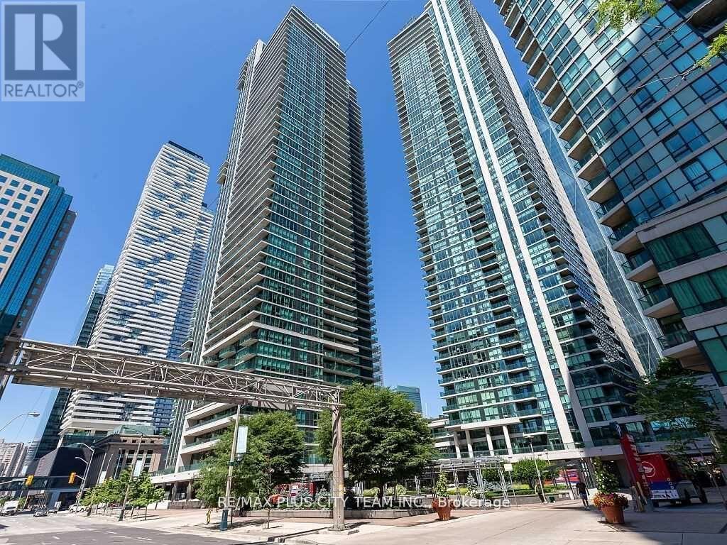 2501 - 33 BAY STREET, Toronto, Ontario