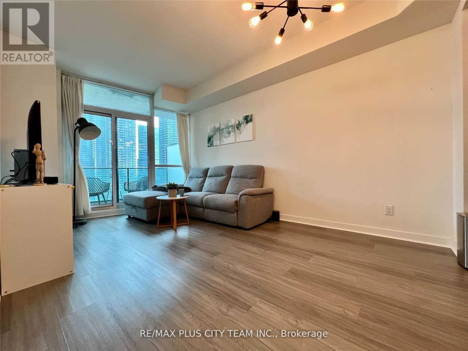 2501 - 33 Bay Street, Toronto, Ontario  M5J 2Z3 - Photo 6 - C12627400