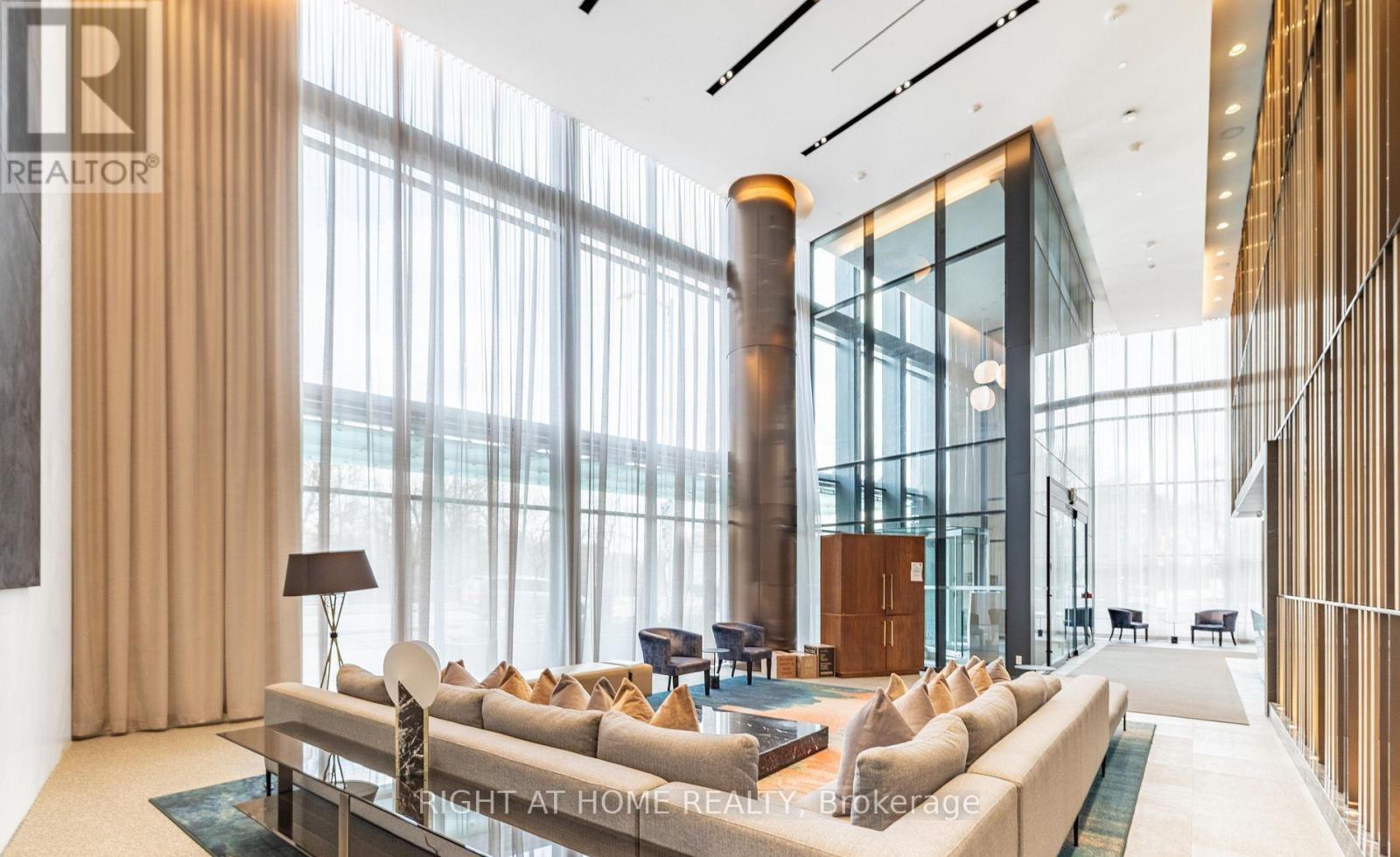 419 - 585 Bloor Street E, Toronto, Ontario  M4W 0B3 - Photo 3 - C12627432