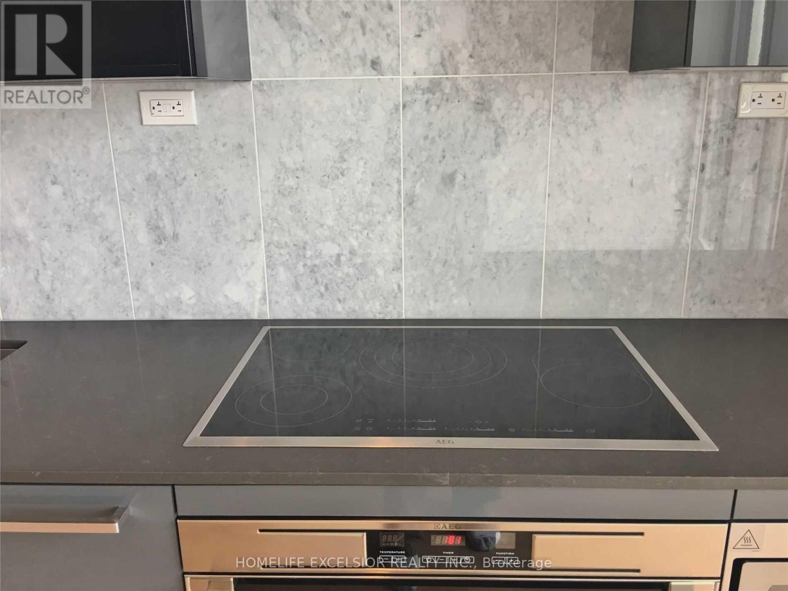 2110 - 117 Mcmahon Drive, Toronto, Ontario  M2K 2X9 - Photo 7 - C12627434