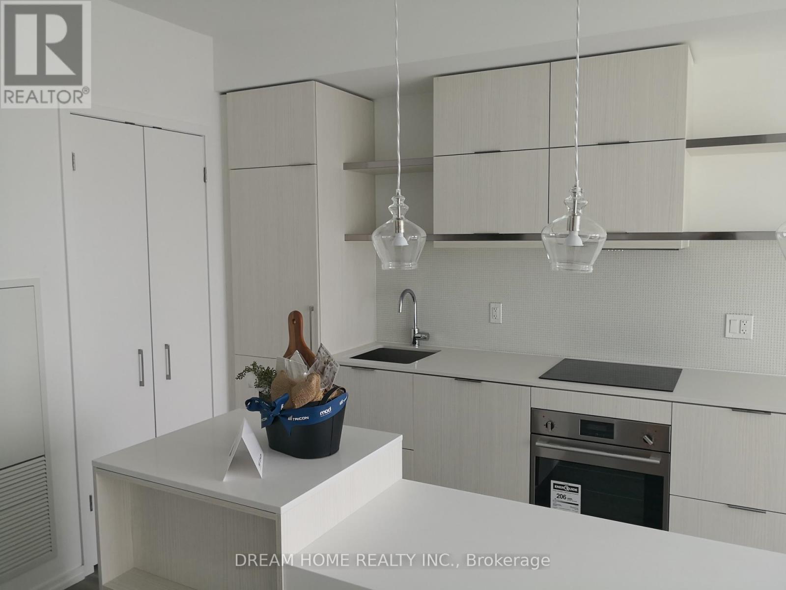 2701 - 197 Yonge Street, Toronto, Ontario  M5B 0C1 - Photo 4 - C12627442