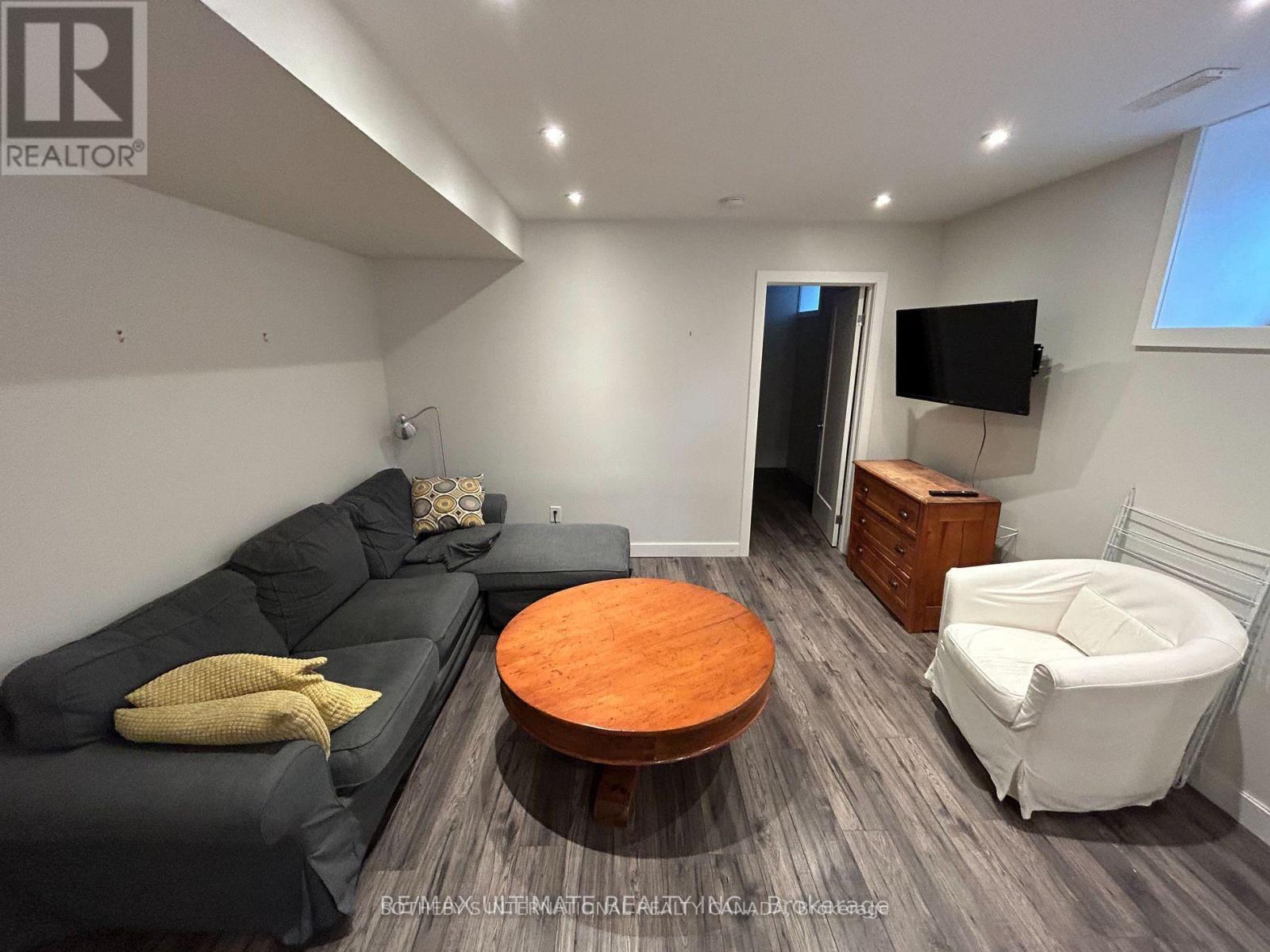 Lower - 15 Castlefield Avenue, Toronto, Ontario  M4R 1G3 - Photo 2 - C12627446