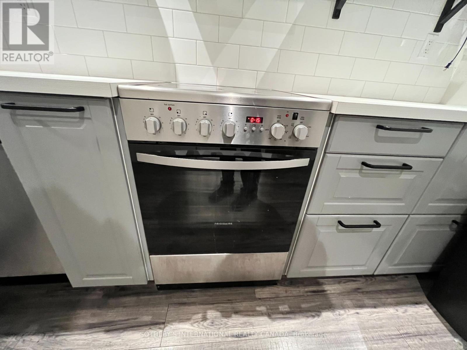 Lower - 15 Castlefield Avenue, Toronto, Ontario  M4R 1G3 - Photo 4 - C12627446