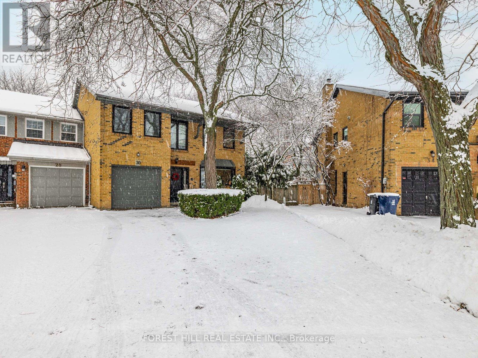 30 Chiswell Crescent, Toronto, Ontario  M2N 6E1 - Photo 2 - C12627456