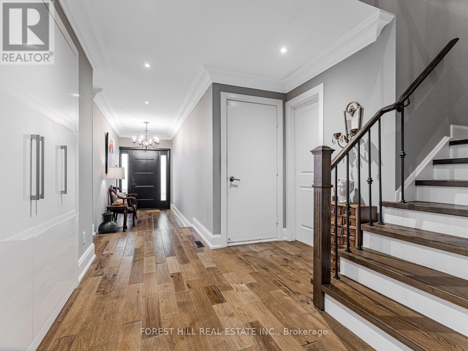 30 Chiswell Crescent, Toronto, Ontario  M2N 6E1 - Photo 6 - C12627456